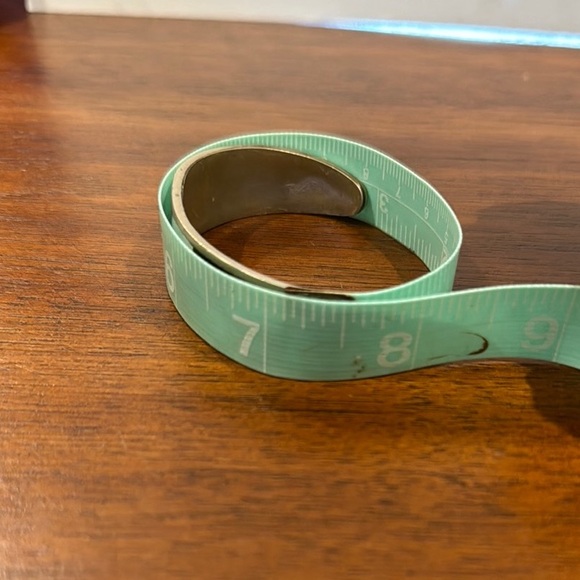 Checkered Black and White Cuff Bracelet with Shell Inlay - Picture 6 of 6